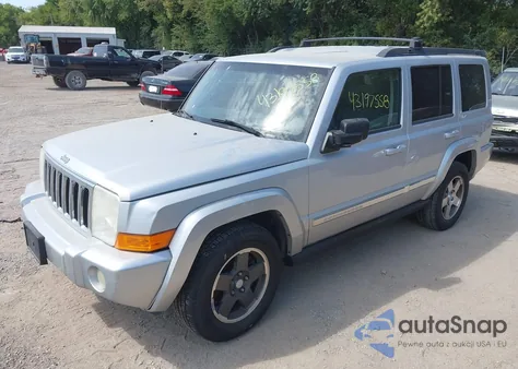 2010 Jeep Commander Sport z USA, uszkodzony, nr VIN 1J4RG4GK3AC130074